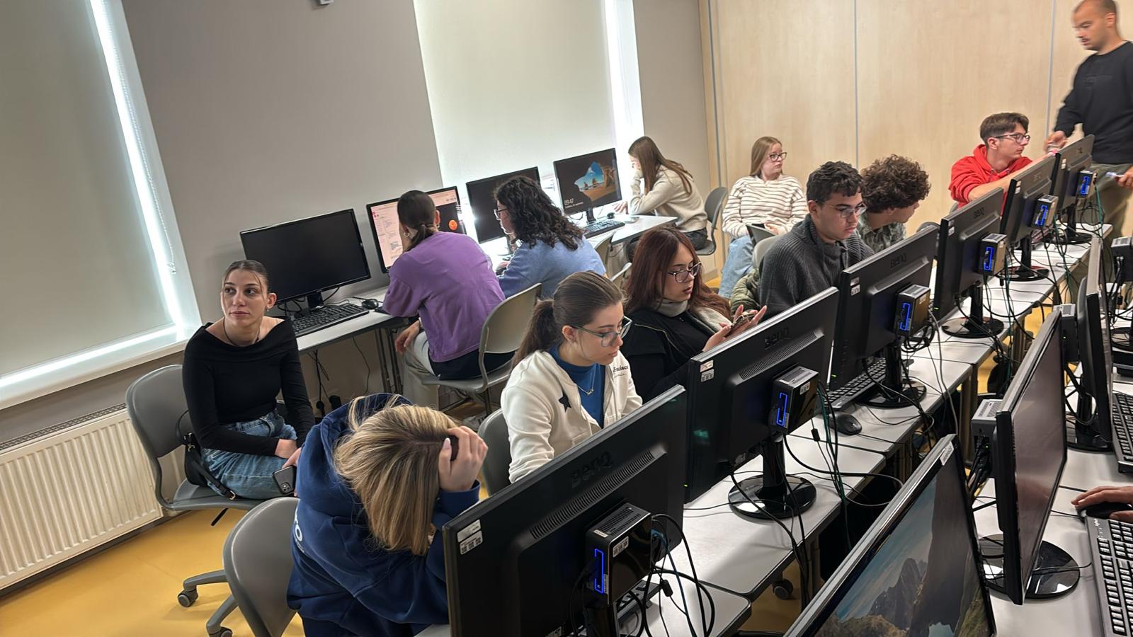 Bilgisayar Laboratuvarı Eğitimi