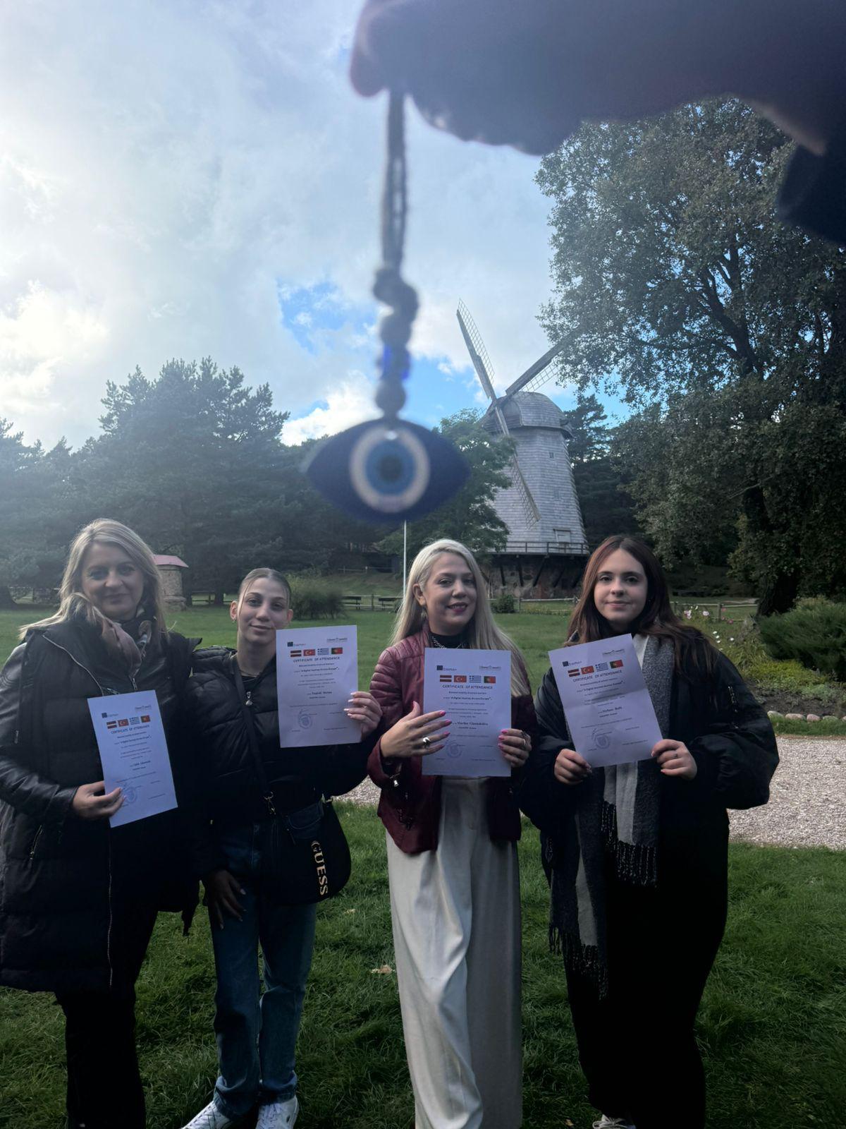 Sertifika Töreni - Yel Değirmeni Önünde